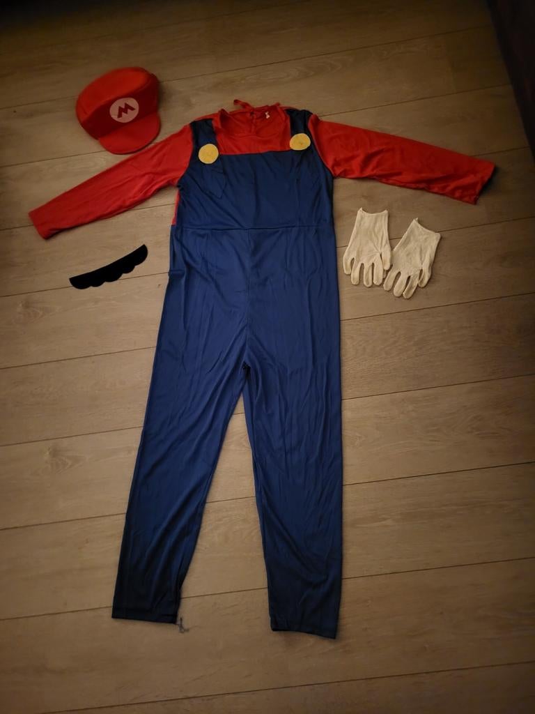 Mario Kostuum maat S, Ophalen of Verzenden, Jongen of Meisje