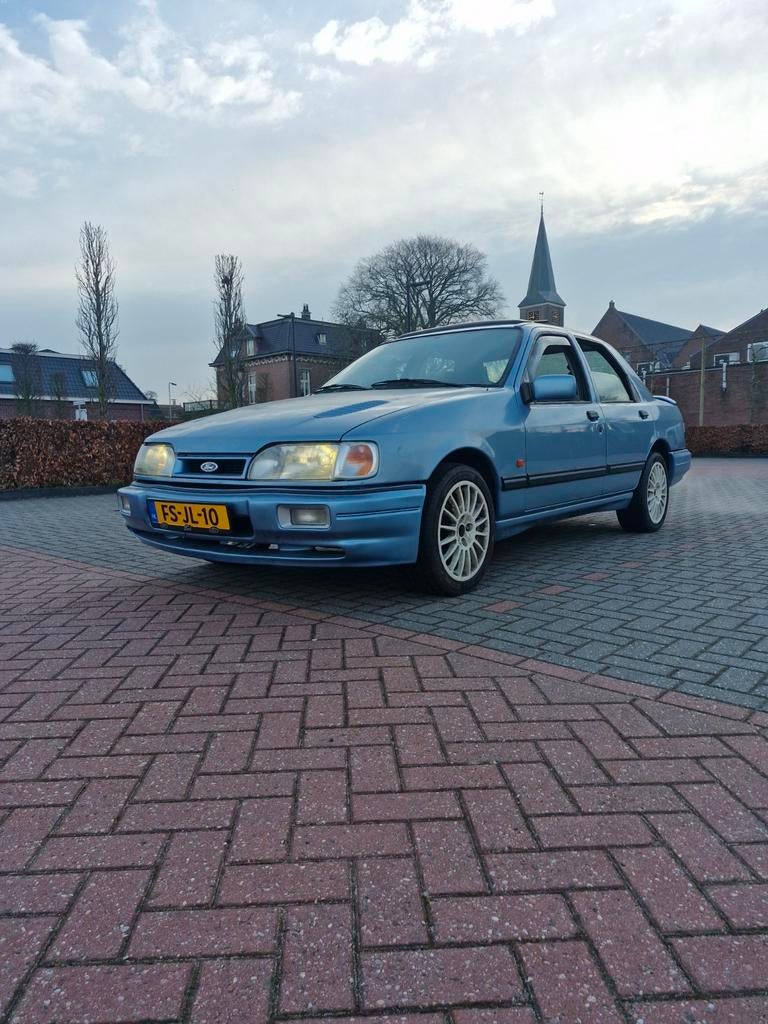 Ford Sierra 2.0 I CL SDN U9 1992 Blauw (Cosworth Look!), Auto's, Ford, Achterwielaandrijving, 118 pk, 4 cilinders, Blauw