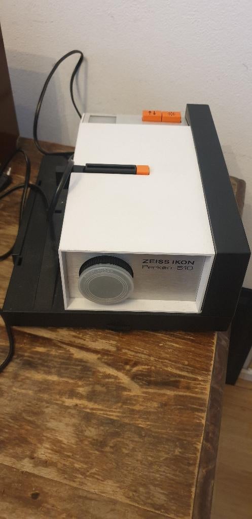 Zeiss Ikon Perkeo 510 Diaprojector, Audio, Tv en Foto, Ophalen, Zo goed als nieuw