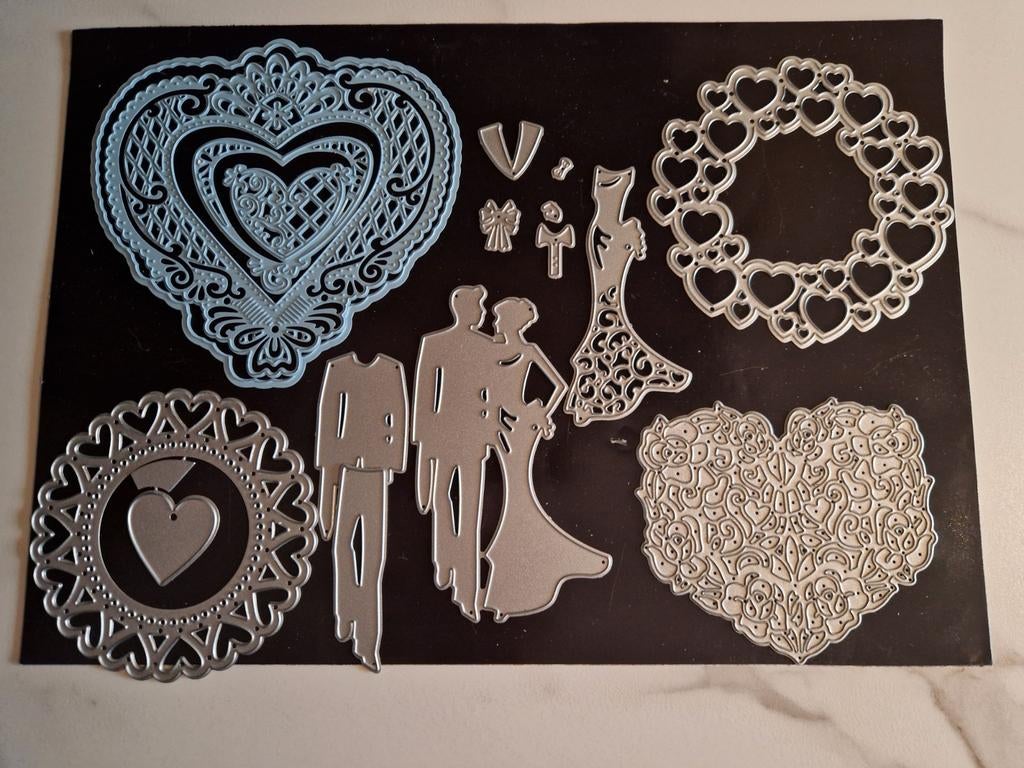 Diverse mallen o.a. Marianne Design thema love, huwelijk, Ophalen of Verzenden, Overige thema's, Pons of Mal