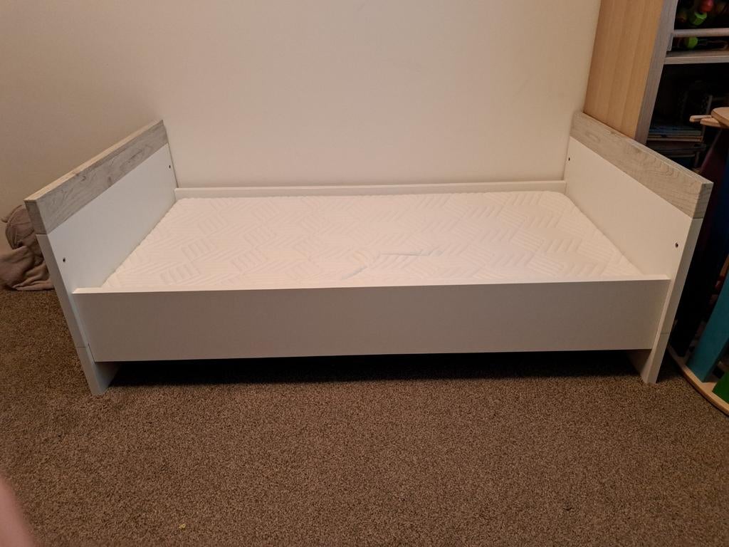 TWF Futura Juniorbed, Ophalen, Zo goed als nieuw, Hout