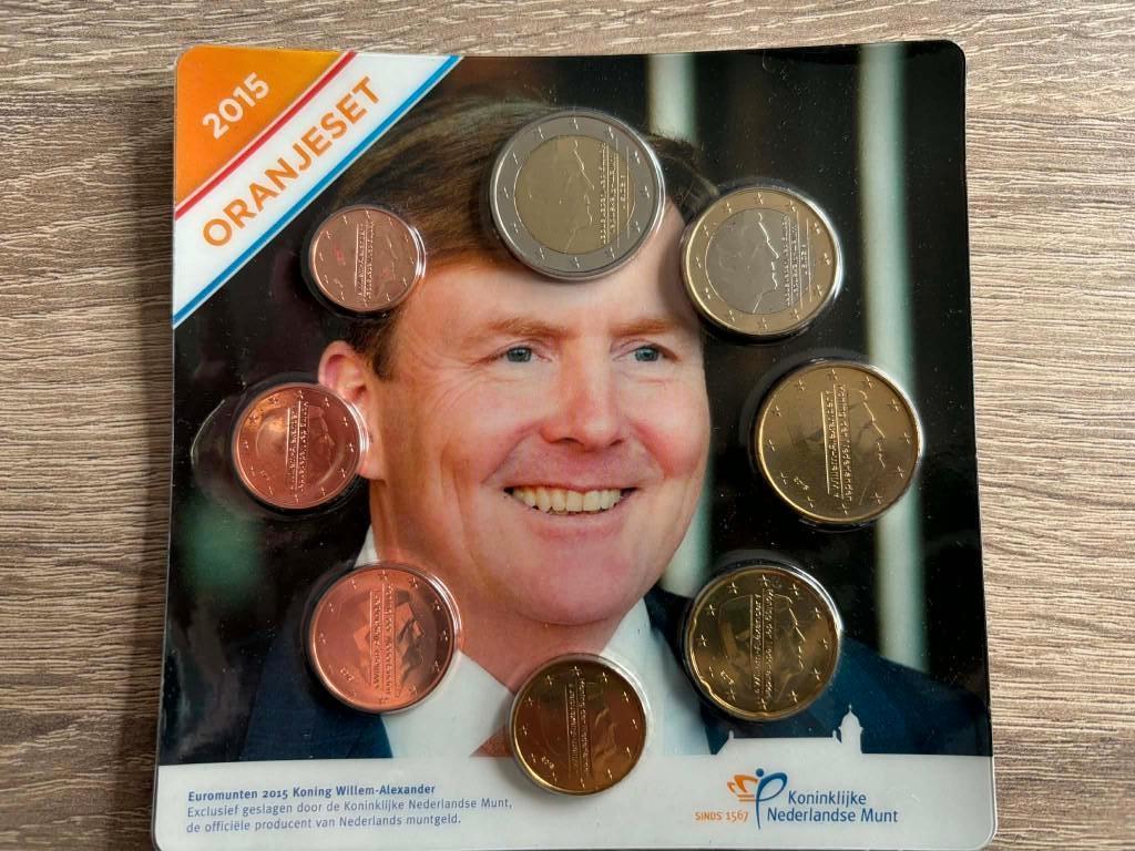 Oranjeset Euromunten Willem Alexander 2015, Ophalen of Verzenden, Overige landen, Overige waardes, Setje