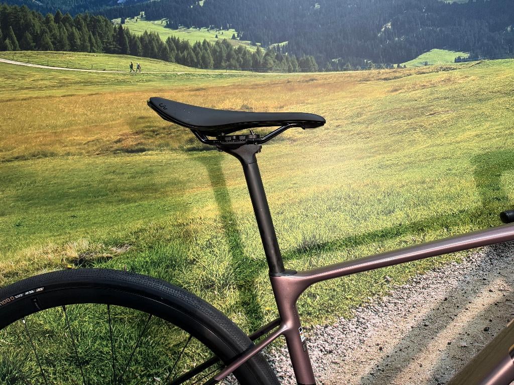 NIEUW LIV Avail Advanced 1 S 2026 R7170 105 DI2 € 3.599,-, Ophalen, 28 inch, Carbon, Nieuw