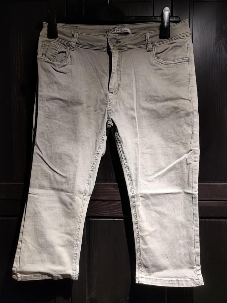 Mooie lichtgroene 3 kwart broek maat 42 Norfy jeans, Maat 42/44 (L), Ophalen of Verzenden, Driekwart, Gedragen