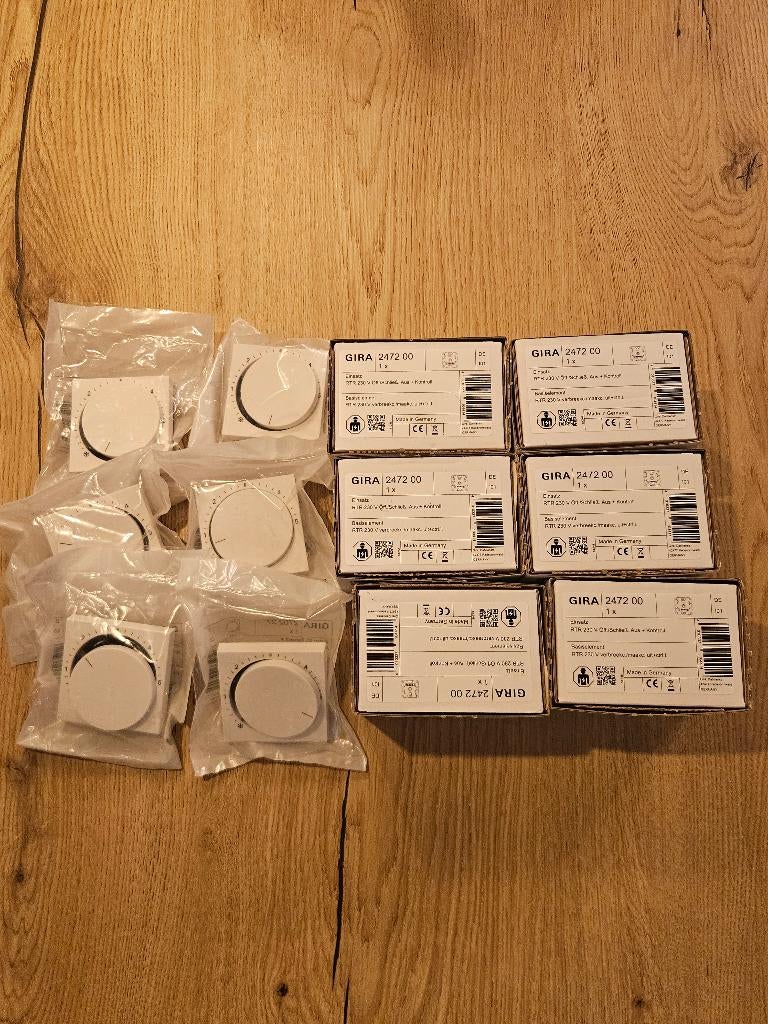 Gira basiselement ruimtetemperatuurregelaar (247200), Ophalen of Verzenden, Nieuw, Overige typen