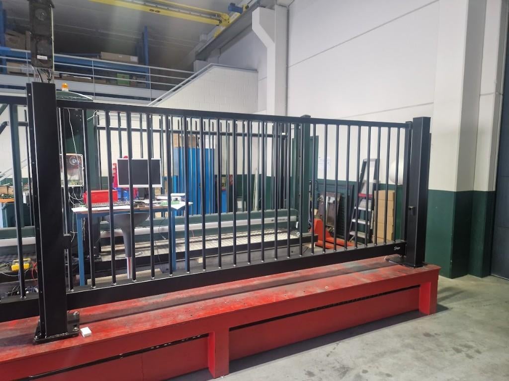 Spijlen schuifpoort 5x1 incl fundatie en motor in onderbalk, Ophalen, 100 tot 150 cm, Schuifpoort, Nieuw