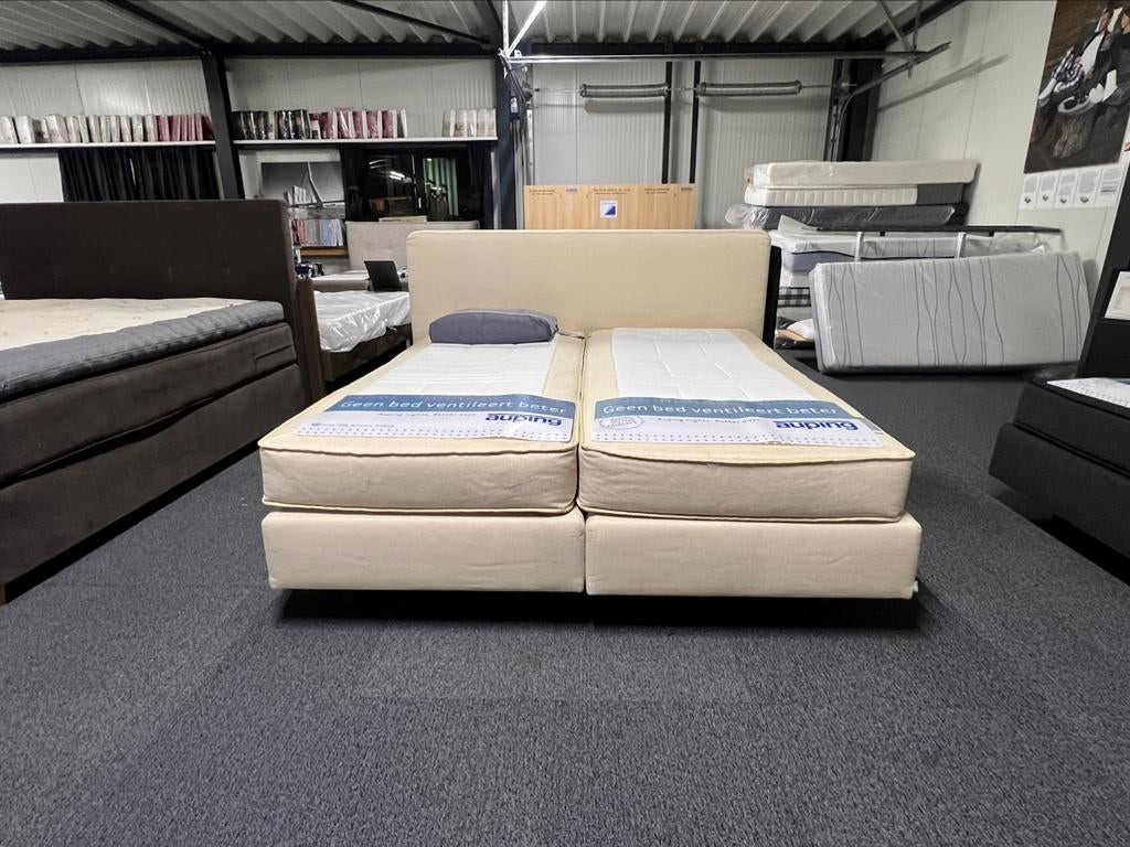 Elektrische Auping boxspring 180x210 crème event. Hästens, Huis en Inrichting, Slaapkamer | Bedden, Ophalen, 210 cm, Tweepersoons