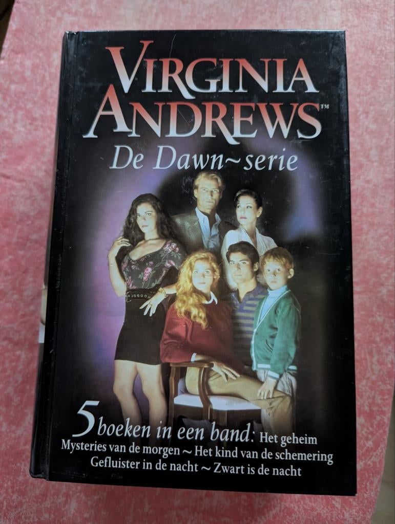Virginia Andrews - Dawn Serie - Goede Staat, Ophalen of Verzenden, Gelezen, Virginia Andrews, Nederland
