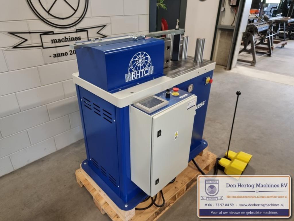 Horizontaalpers touch screen 28ton voetpedaal strippenbuiger, Ophalen, Zo goed als nieuw