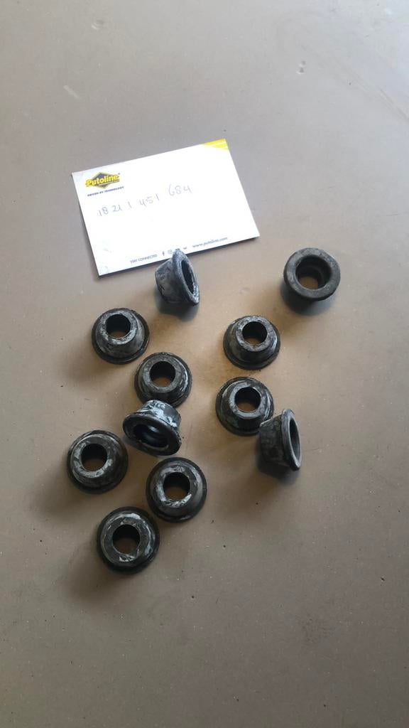 Rubber o.a. voetsteunplaat en/of uitlaat BMW K100., Motoren, Onderdelen | BMW, Ophalen of Verzenden, Nieuw