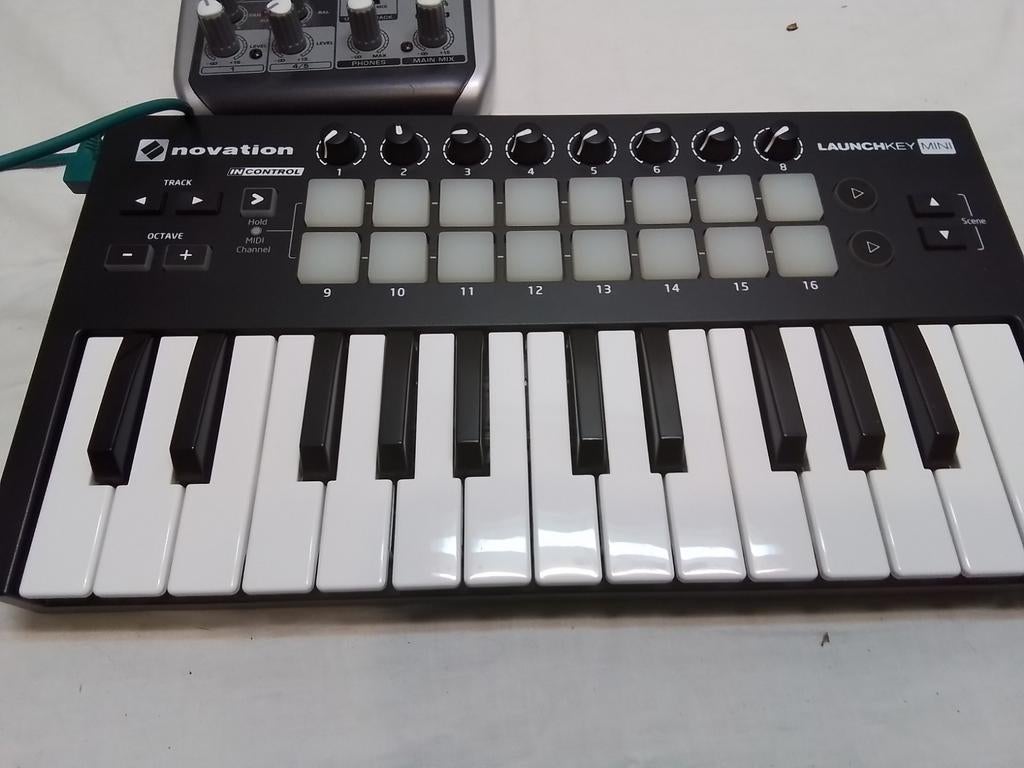 Keyboard Novation, Ophalen, Overige aantallen, Overige merken