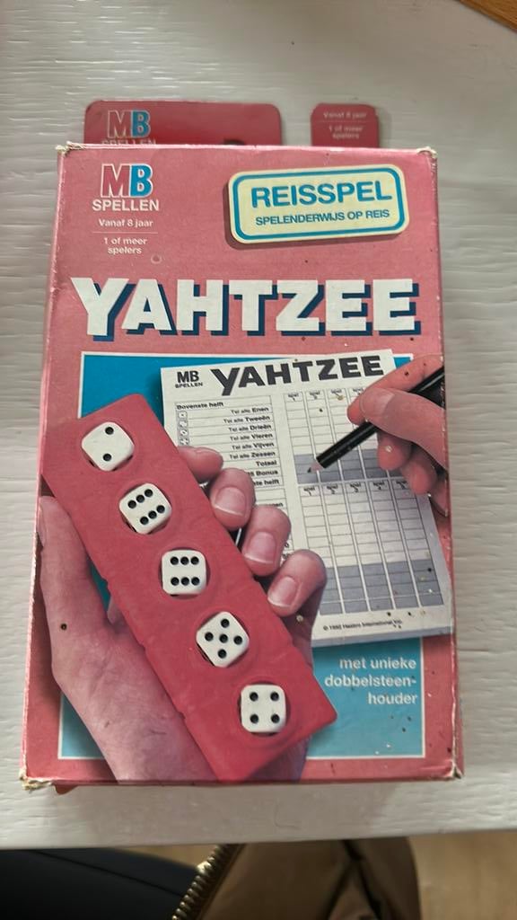 Reisspel  Yahtzee merk MB, Ophalen of Verzenden, Zo goed als nieuw
