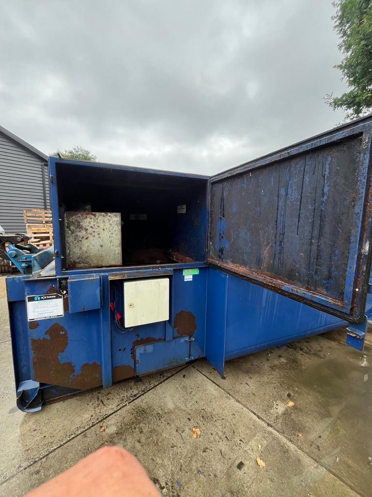 Perscontainer  15m3, Zakelijke goederen, Ophalen