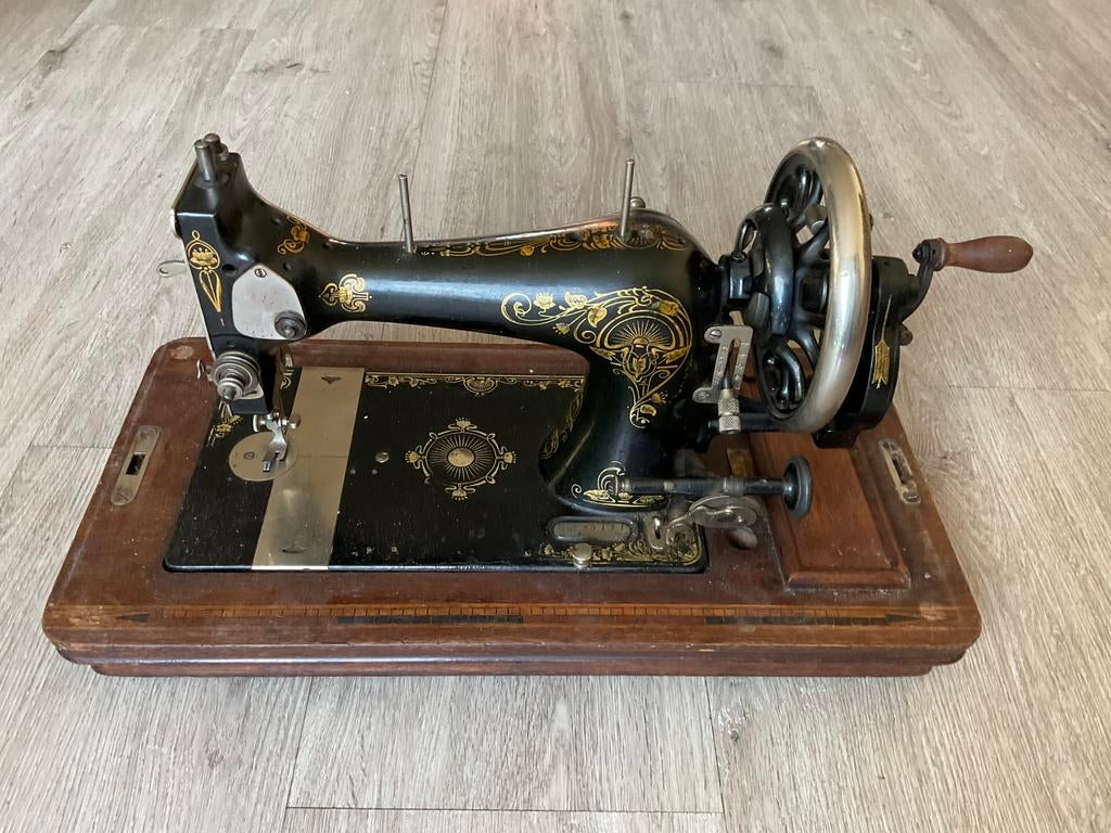 Antieke Burgers E.N.R. naaimachine, Ophalen of Verzenden