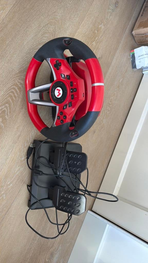 Mario Kart racestuur Pro Deluxe met pedalen Nintendo Switch, Spelcomputers en Games, Spelcomputers | Nintendo Consoles | Accessoires