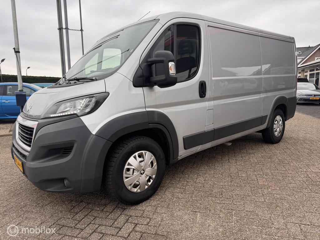 Peugeot Boxer Bestel 435 2.2 HDI L2H1 XR Verlengd, Euro 5, 4 cilinders, 3000 kg, Zilver of Grijs