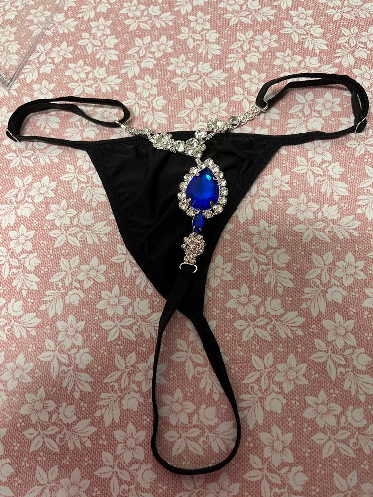Nieuw en ongedragen - Strass string, Kleding | Dames, Ondergoed en Lingerie, Ophalen of Verzenden, Zwart, String
