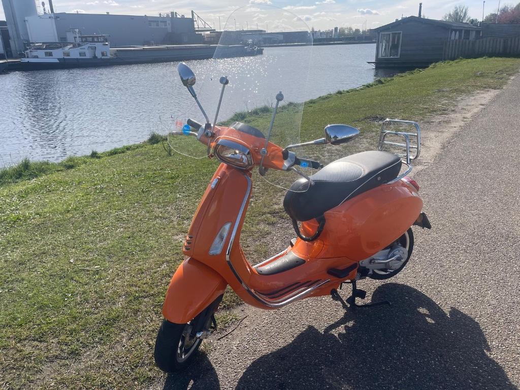 Vespa Sprint | oranje | 2017 | 6033 km | perfecte staat!, Ophalen, Gebruikt, Maximaal 45 km/u, Vespa S