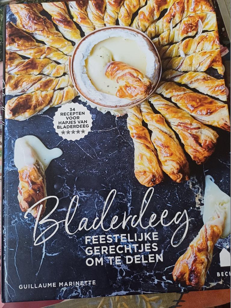Guillaume Marinette:bladerdeeg hardcover 9789023015871., Ophalen, Gelezen, Guillaume Marinette, Frankrijk
