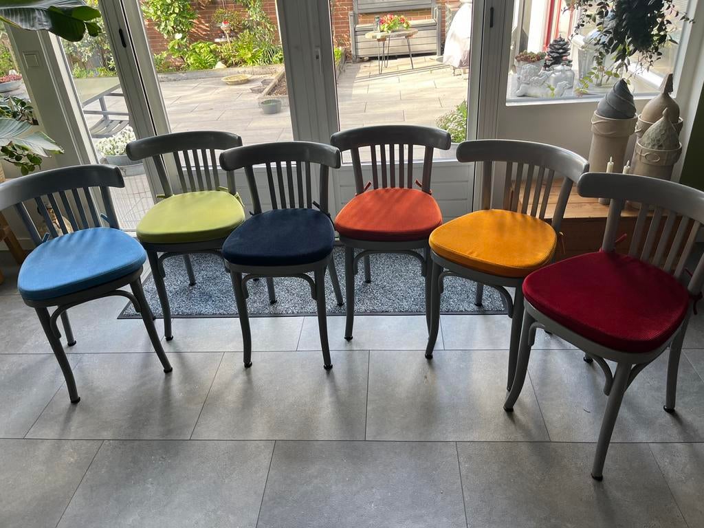 Eetkamer stoelen ,café stoelen ,thonet stijl, Huis en Inrichting, Stoelen, Ophalen, Grijs, Hout, Vijf, Zes of meer stoelen