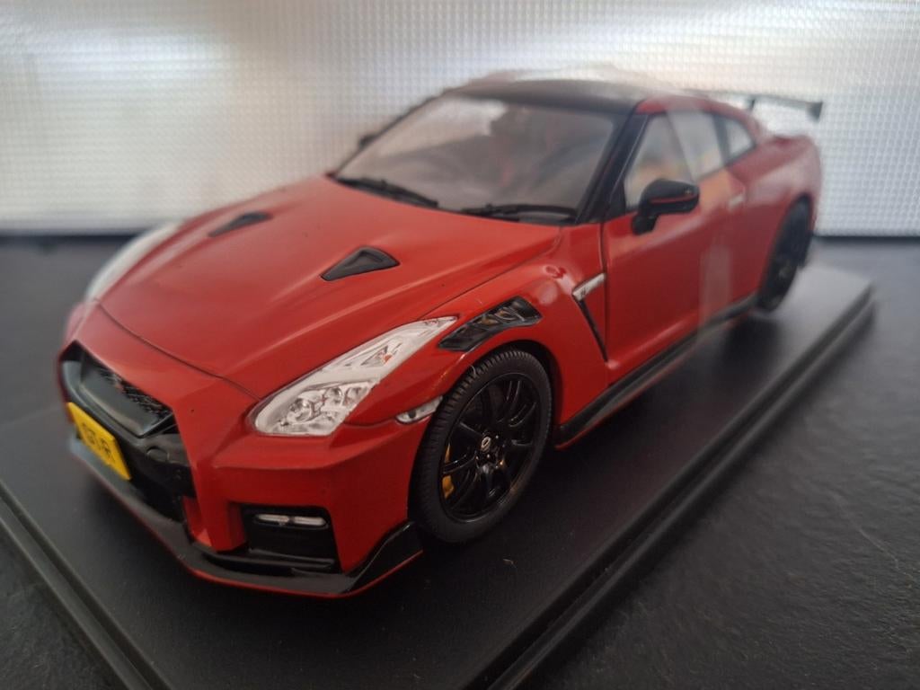 Nissan GT-R Nismo Schaal 1:24, Overige merken, WhiteBox, Auto, Nieuw