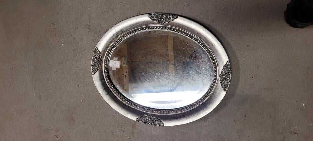 Kleine ovale spiegel 50x41cm, Ophalen