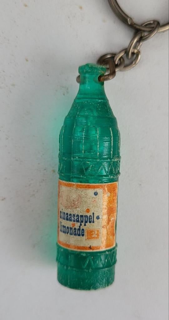 Vintage Sleutelhanger Sinaasappellimonade Flesje, Verzamelen, Ophalen of Verzenden, Gebruikt, Overige typen