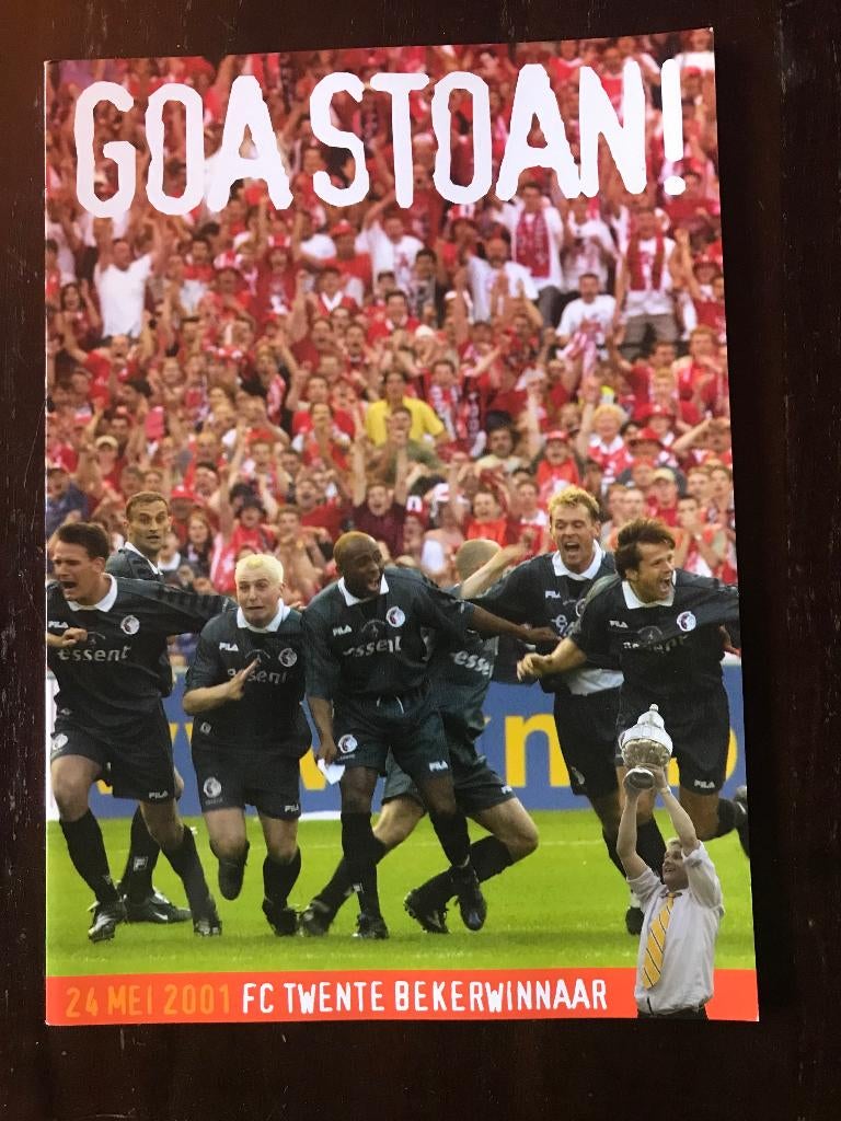 Goa Stoan FC Twente Bekerwinst 2001 ( Boek ), Ophalen of Verzenden, Zo goed als nieuw, F.C. Twente, Boek of Tijdschrift