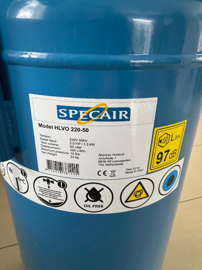 Specair Compressor HLVO 220-50 incl. accessoires, Ophalen, 10 bar of meer, Zo goed als nieuw, 25 tot 100 liter