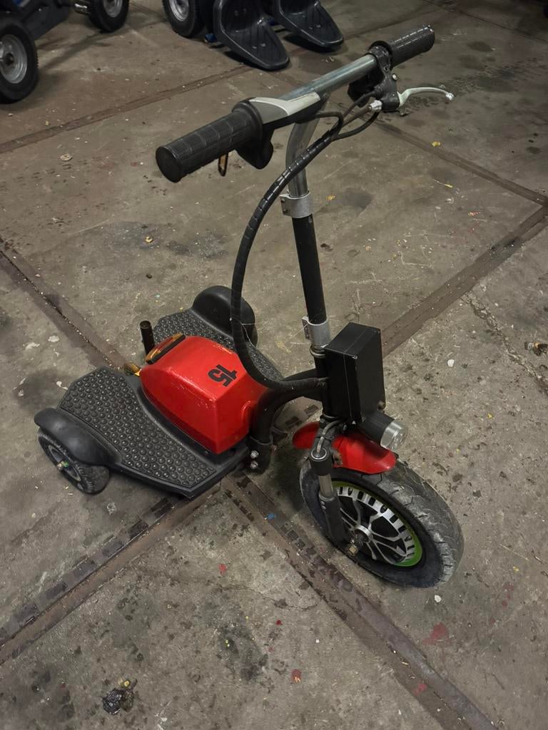 Briski step elektrisch 3-wieler - Partij van 15 stuks, Ophalen, Gebruikt, Elektrische step (E-scooter)