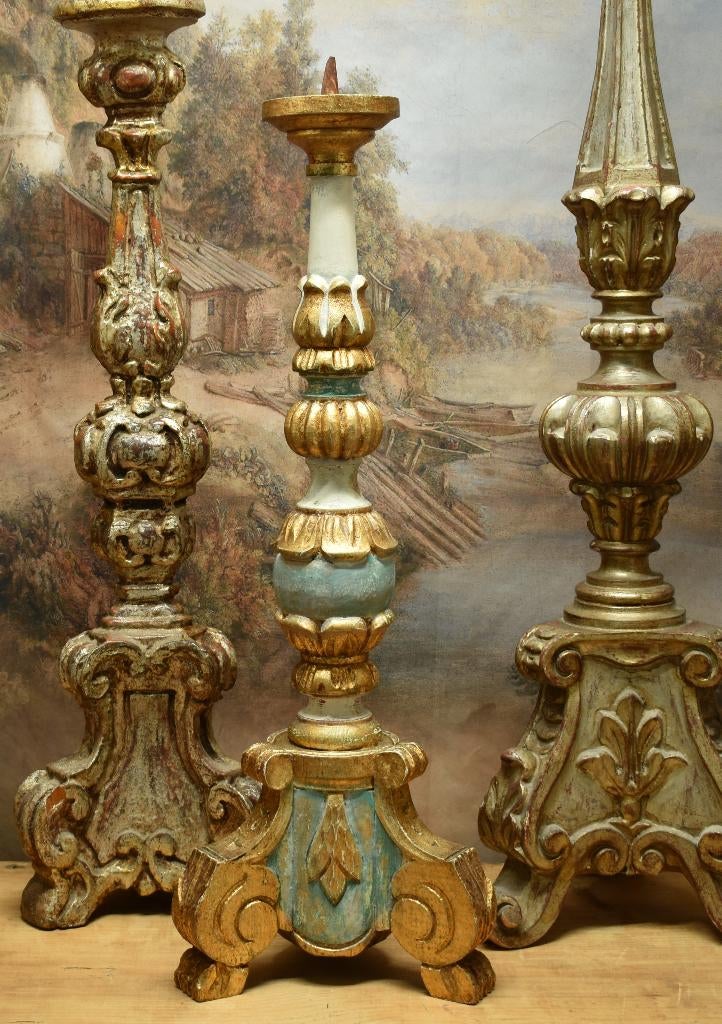 Oude Franse Houten Kandelaar. "Uit Aletta's Tijd", Antiek en Kunst, Ophalen of Verzenden