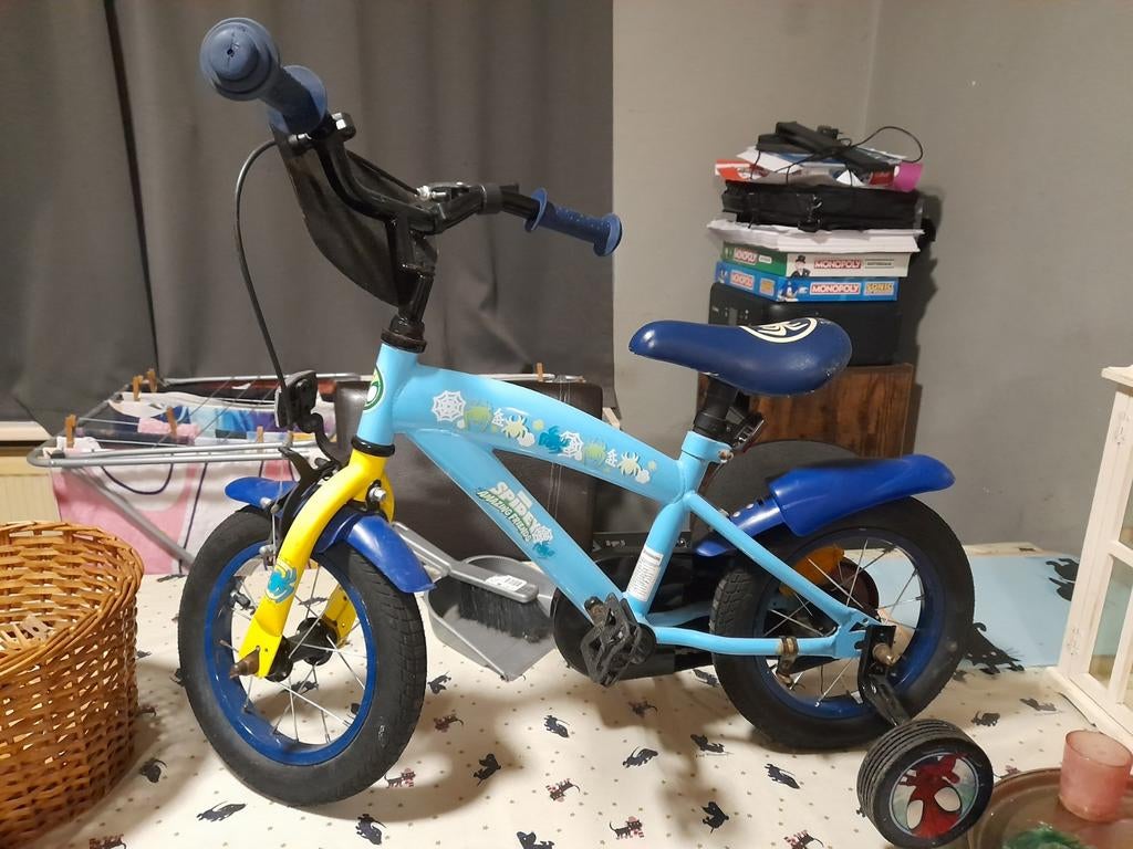 Spidey fiets, Fietsen en Brommers, Fietsen | Kinderfietsjes, Ophalen, Zo goed als nieuw, Minder dan 16 inch, Zijwieltjes
