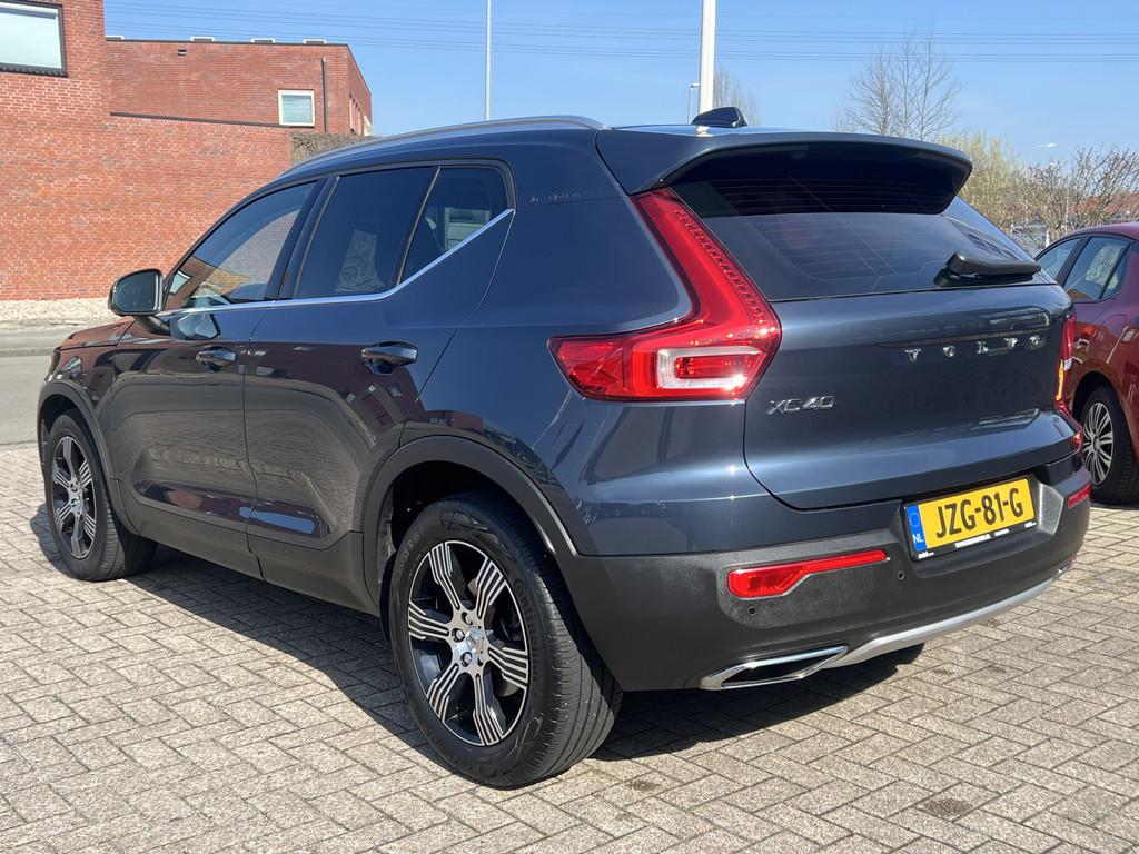 Volvo XC40 2.0 T4 190 pk Inscription Trekhaak Panoramadak Le, 15 km/l, 1969 cc, Blauw, Leder