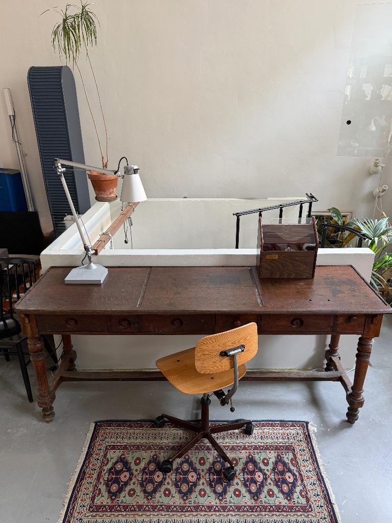 Antieke, vintage ateliertafel Engeland, werktafel, sidetable, Antiek en Kunst, Antiek | Meubels | Tafels, Ophalen