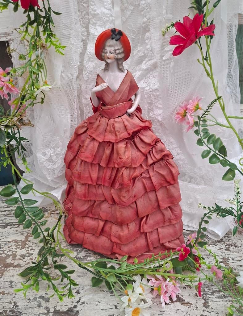 Halfdoll in roze jurk, Antiek en Kunst, Ophalen of Verzenden