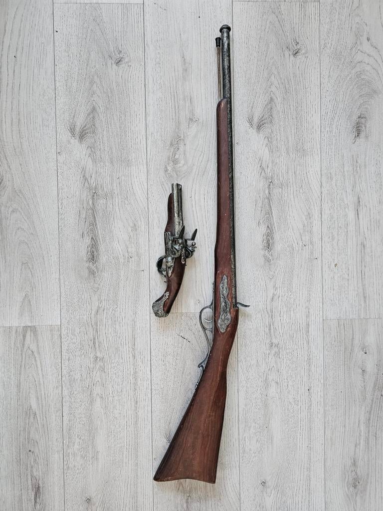 Decoratieve Geweer en Pistool, Verzamelen, Ophalen, Zo goed als nieuw