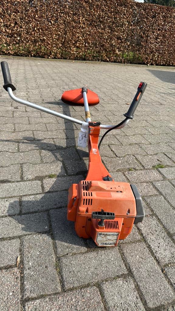 Husqvarna 250 r met stihl autocut draadbol, Tuin en Terras, Ophalen, Zo goed als nieuw, Benzine