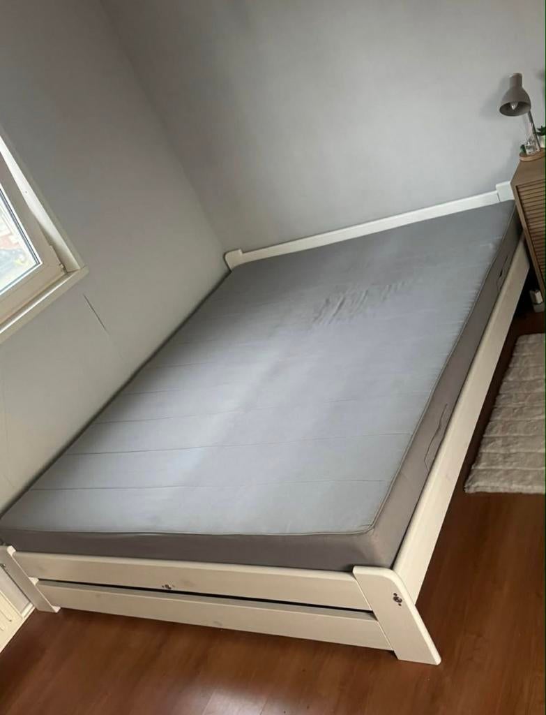 Bed 160x200 met lattenbodem en matras, Gebruikt, Wit, Tweepersoons, Ophalen of Verzenden