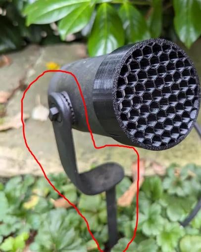 Gezocht 3 houdertjes voor de Hue Lily spots tuinstekers, Tuin en Terras, Buitenverlichting, Ophalen, Netvoeding, Minder dan 50 watt