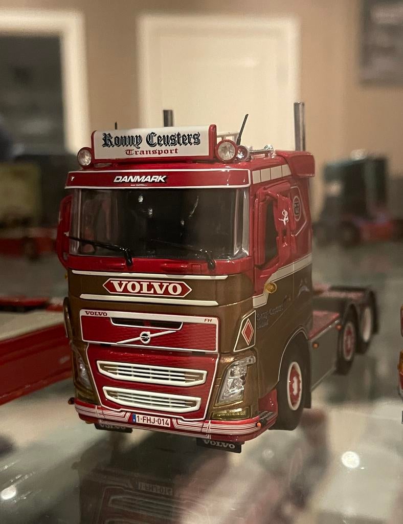 Tekno Ceusters volvo, Ophalen of Verzenden, Zo goed als nieuw, Bus of Vrachtwagen, Wsi