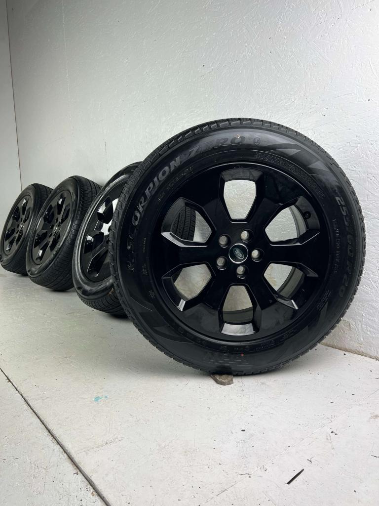 Originele Land Rover Defender velgen 20" all-season L663, Niet ingevuld, Gebruikt, 255 mm, Banden en Velgen