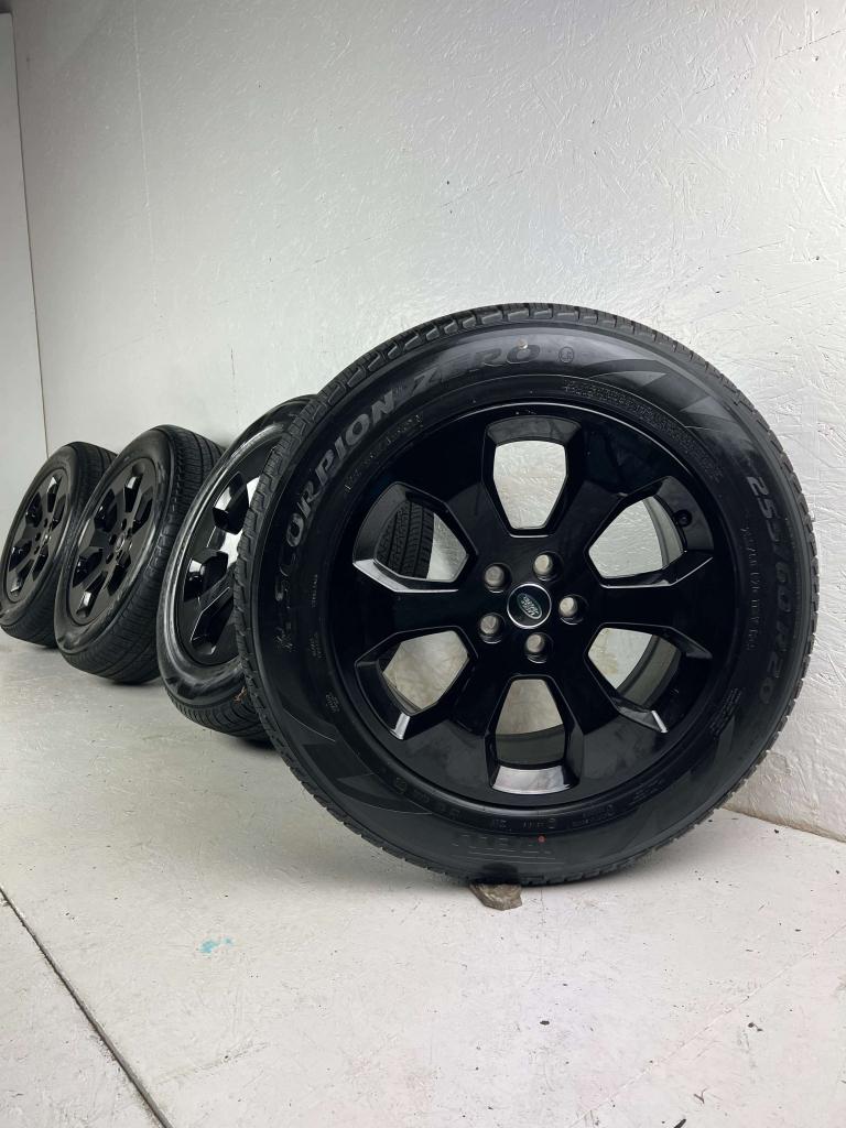 Originele Land Rover Defender velgen 20" all-season L663, Niet ingevuld, Gebruikt, 255 mm, Banden en Velgen