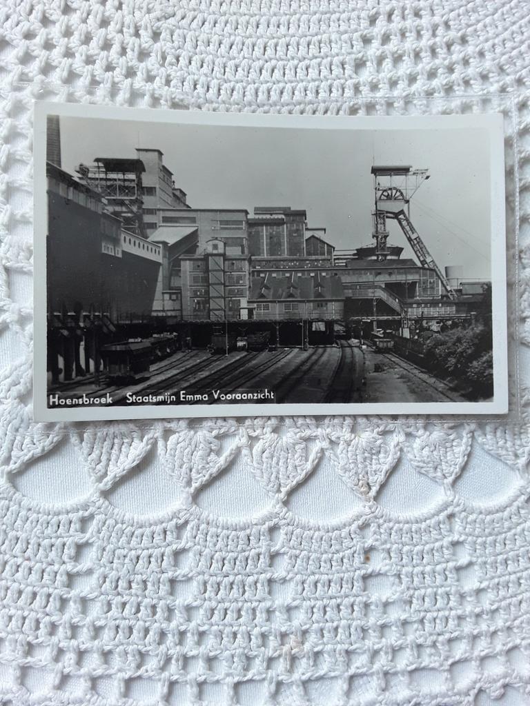 Hoensbroek Staatsmijn Emma Vooraanzicht, Ophalen of Verzenden, 1940 tot 1960, Gelopen, Limburg