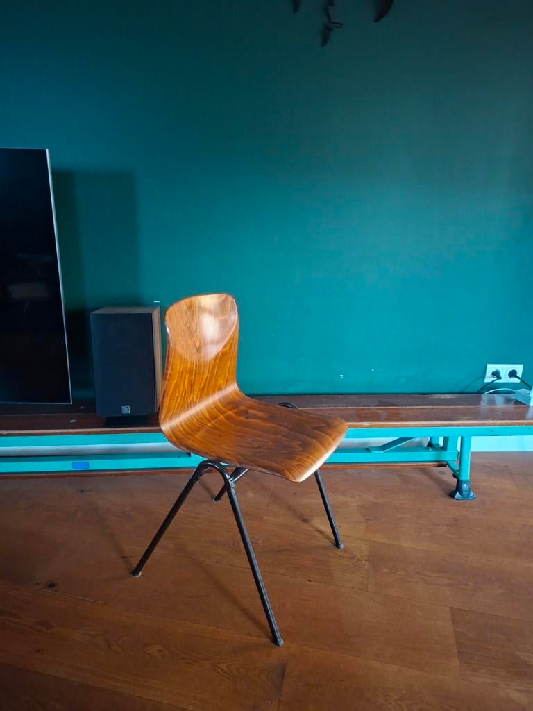 8 Vintage design pagholz schoolstoelen. Volwassen maat, Ophalen