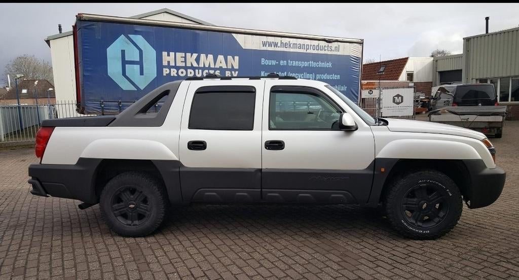 Chevrolet Avalanche 2003 . NW APK MET STEEKPROEF, Auto's, Automaat, 8 cilinders, Wit, Particulier