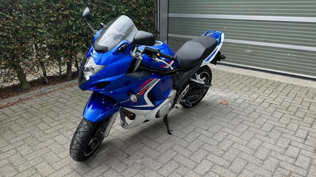 Zeer nette Suzuki GSX650F met sportuitlaat, Motoren, Motoren | Suzuki, 4 cilinders, Motorrijbewijs A, Particulier, Meer dan 35 kW