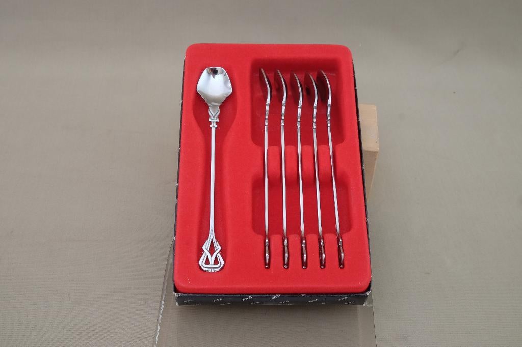 Set van 6 lepeltjes in ovp  Michelin   nieuw   vintage, Ophalen of Verzenden, Zo goed als nieuw, Metaal, Bestek