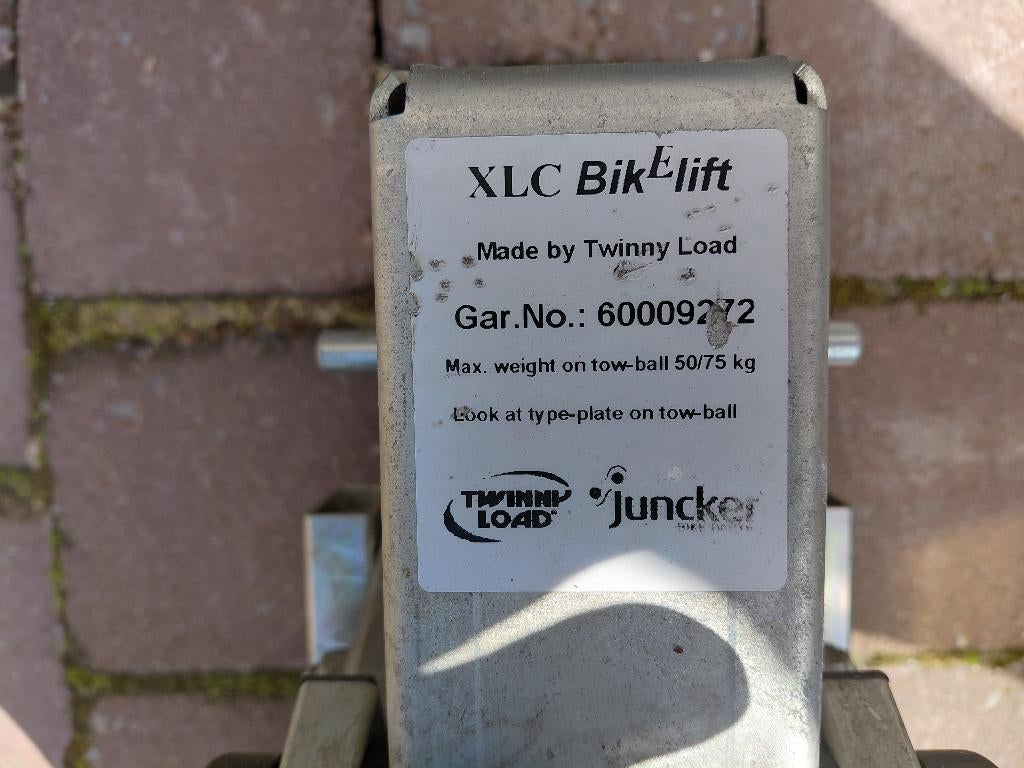 Te koop fietsdrager Twinny load xlc bike e lift, Ophalen, Gebruikt, 2 fietsen, Trekhaakdrager