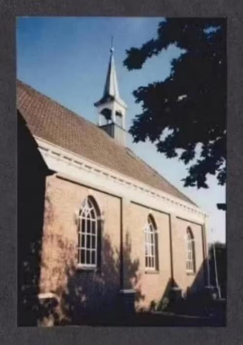 Foto Gieterveen Ned. Herv. Kerk Jaren 80., 1980 tot heden, Foto, Ophalen of Verzenden, Zo goed als nieuw