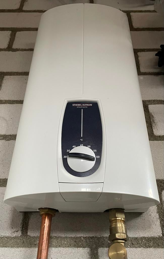 Stiebel Eltron Doorstroomboiler - Efficiënt Warm Water, Doe-het-zelf en Verbouw, Elektra en Kabels, Ophalen, Gebruikt, Overige typen